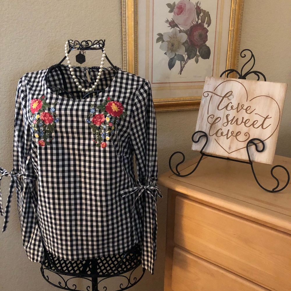 Beautiful Flower Embroidered Top